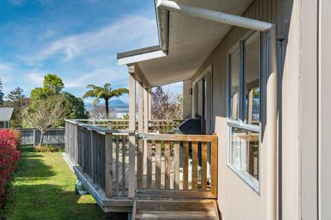 Photo of property in 7a Isobel Street, Acacia Bay, Taupo, 3330