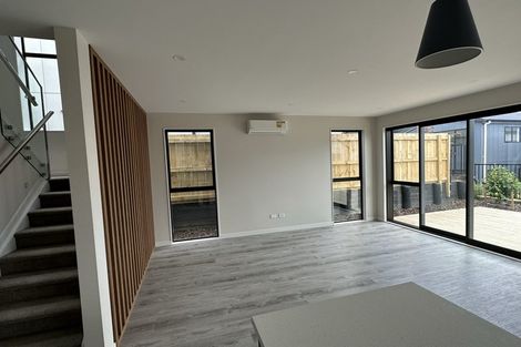 Photo of property in 16 Pohewa Road, Silverdale, 0932