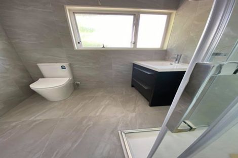 Photo of property in 15 Barlow Place, Chatswood, Auckland, 0626