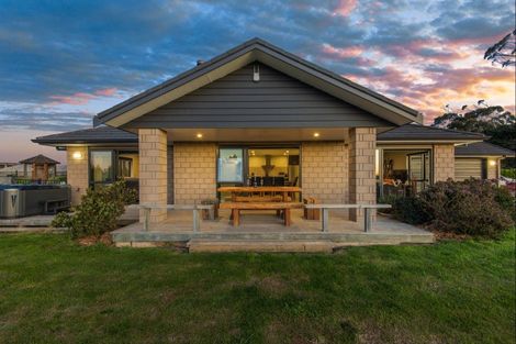 Photo of property in 268 Halcombe Road, Feilding, 4775