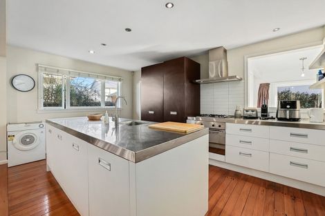 Photo of property in 207 Innes Road, St Albans, Christchurch, 8052