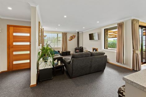 Photo of property in 47 Seaward Road, Edendale, 9825