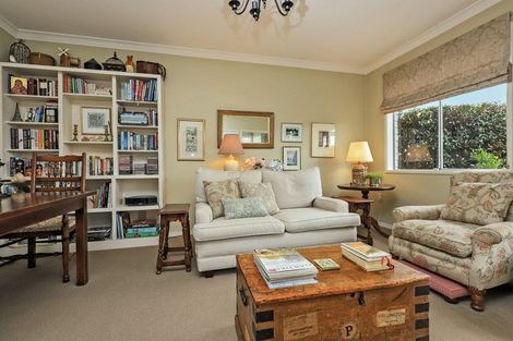 Photo of property in 2/32 Greenwood Road, Havelock North, 4130