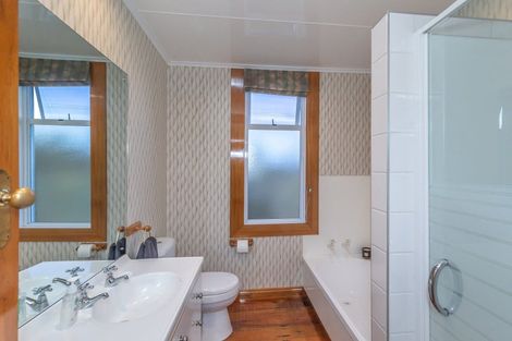 Photo of property in 2 Weraroa Road, Levin, 5510