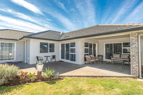 Photo of property in 34 Tirimoana Place, Otamatea, Whanganui, 4501
