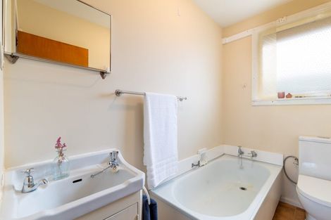 Photo of property in 4/38 North Avon Road, Richmond, Christchurch, 8013