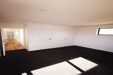 Photo of property in 124c Rosier Road, Glen Eden, Auckland, 0602