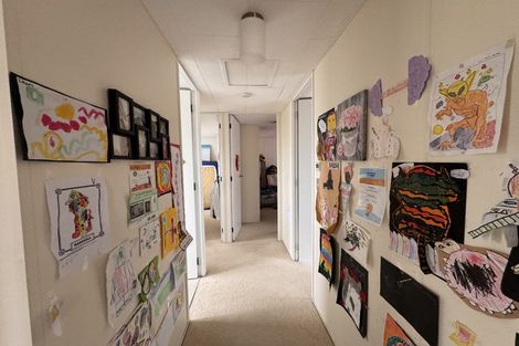 Photo of property in 1/39 Caribbean Drive, Unsworth Heights, Auckland, 0632