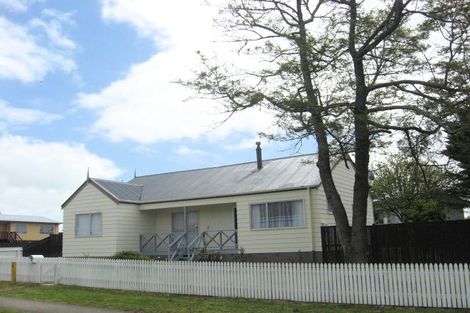 Photo of property in 43 Frobisher Way, Clendon Park, Auckland, 2103