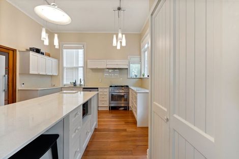 Photo of property in 20 Talavera Terrace, Kelburn, Wellington, 6012