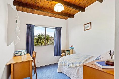 Photo of property in 2/10b Eastglen Road, Glen Eden, Auckland, 0602