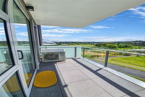 Photo of property in 604/27 Don Mckinnon Drive, Albany, Auckland, 0632