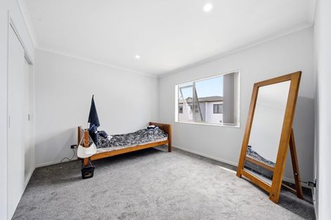 Photo of property in 8c Kent Road, Manurewa, Auckland, 2102