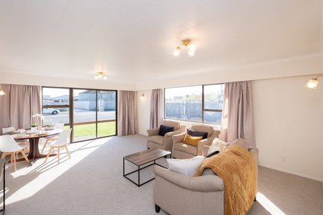 Photo of property in 24 Albion Street, Hawera, 4610