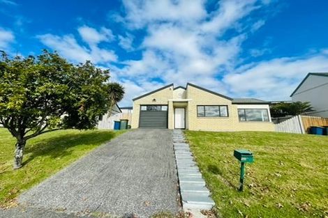 Photo of property in 5 Blueridge Close, Sunnyvale, Auckland, 0612