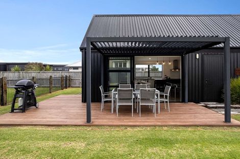 Photo of property in 110 Ngaio Drive, Matarangi, Whitianga, 3592