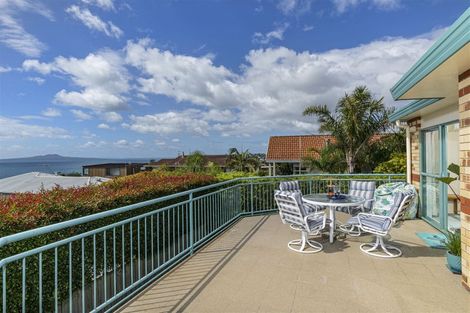 Photo of property in 19a Orchard Road, Browns Bay, Auckland, 0630