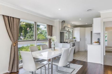 Photo of property in 10 Nor'east Drive, Northcross, Auckland, 0632