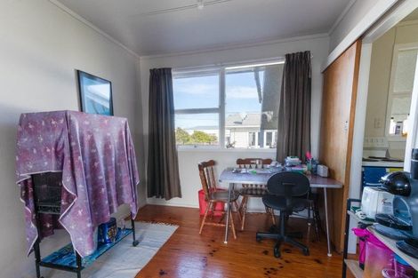 Photo of property in 10 Cuba Street, Marton, 4710