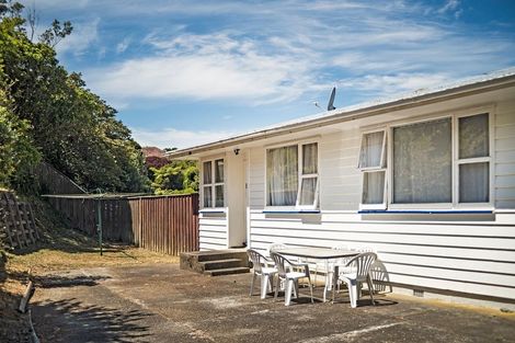 Photo of property in 20 Redwood Avenue, Tawa, Wellington, 5028