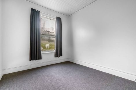 Photo of property in 16a-b Johnston Street, Gore, 9710