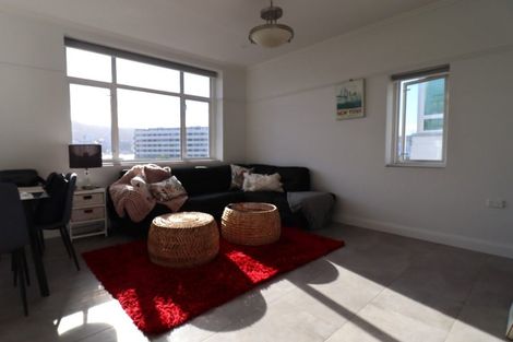 Photo of property in Fountain Court Flats, 48 Oriental Parade, Oriental Bay, Wellington, 6011
