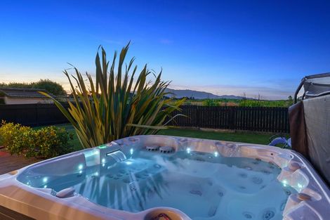 Photo of property in 11 Makora Road, Otaihanga, Paraparaumu, 5036