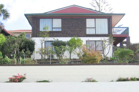 Photo of property in 2 Kiri Place, Mairangi Bay, Auckland, 0630