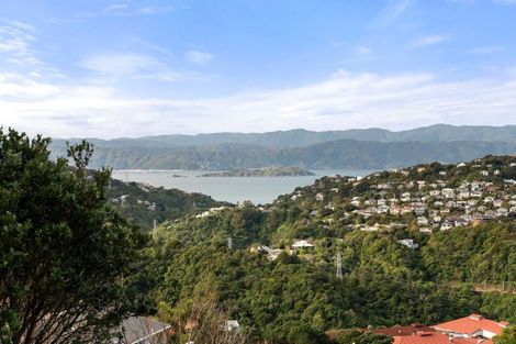 Photo of property in 1/60 Winston Street, Crofton Downs, Wellington, 6035