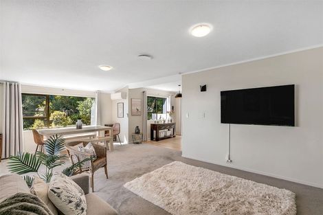 Photo of property in 5 Solway Place, Papakowhai, Porirua, 5024