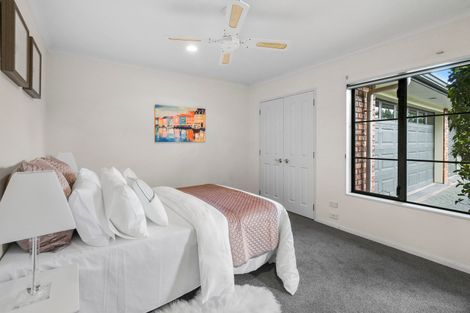 Photo of property in 16 Crannich Place, Wattle Downs, Auckland, 2103