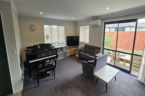 Photo of property in 24 Luxembourg Crescent, Halswell, Christchurch, 8025