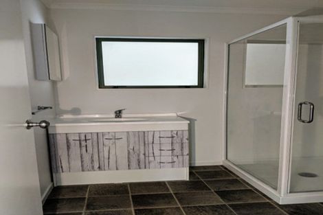 Photo of property in 106a Kingswood Road, Brookfield, Tauranga, 3110