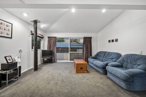 Photo of property in 2/37 Newhaven Terrace, Mairangi Bay, Auckland, 0630