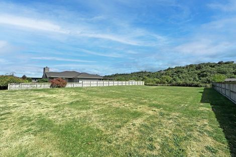 Photo of property in 35 Pukeko Way, Kinloch, Taupo, 3377