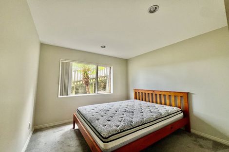 Photo of property in 76 Laurel Oak Drive, Schnapper Rock, Auckland, 0632