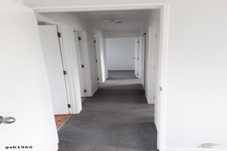 Photo of property in 2/11a Albert Street, Papakura, 2110