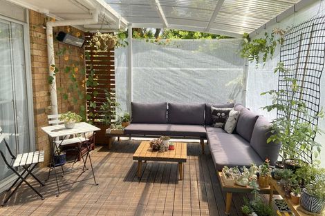 Photo of property in 4/236 Pakuranga Road, Pakuranga Heights, Auckland, 2010