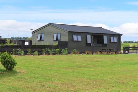 Photo of property in 490 Maharahara Road, Dannevirke, 4972