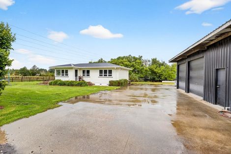 Photo of property in 61 Boord Crescent, Kumeu, 0891