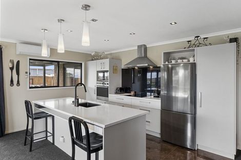 Photo of property in 12 Nikau Place, Hawera, 4610