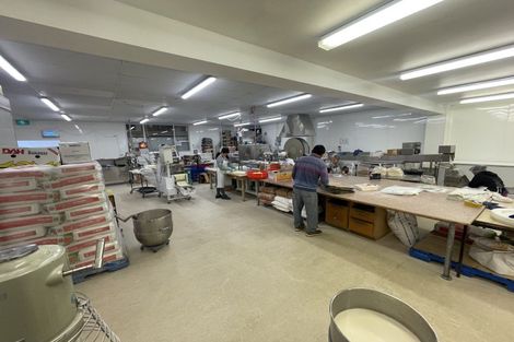 Photo of property in 166-170 Jackson Street, Petone, Lower Hutt, 5012