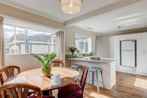 Photo of property in 17 Mclellan Street, Tawa, Wellington, 5028