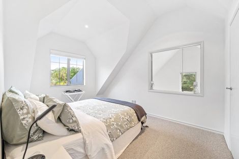 Photo of property in 29b Wicklam Lane, Greenhithe, Auckland, 0632