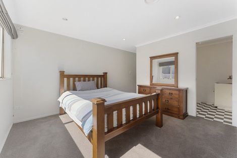 Photo of property in 160 Molesworth Street, New Plymouth, 4312