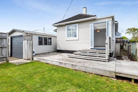 Photo of property in 1/324 Carrington Street, Vogeltown, New Plymouth, 4310