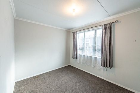 Photo of property in 8 Tongariro Street, Castlecliff, Whanganui, 4501