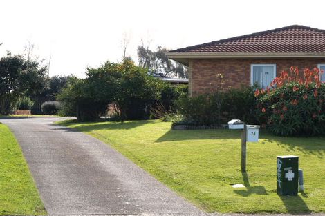 Photo of property in 74 Cottingham Crescent, Mangere East, Auckland, 2024