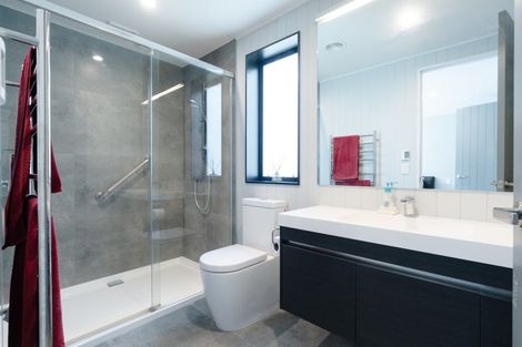 Photo of property in 6 Pukatea Close, Raumati Beach, Paraparaumu, 5032