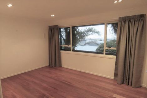 Photo of property in 129 Pendarves Street, New Plymouth, 4312